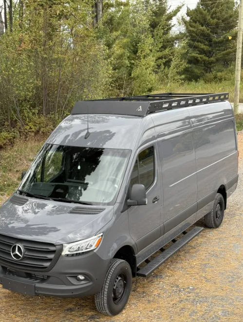 Atlas Marchepieds Mercedes Sprinter, vue de profil