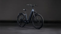 Cube Kathmandu Hybrid one 800 lowstep, trois-quarts avant