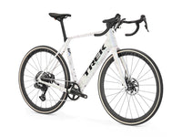 Trek Domane+ SL 7 AXS 5e gén., trois-quarts avant