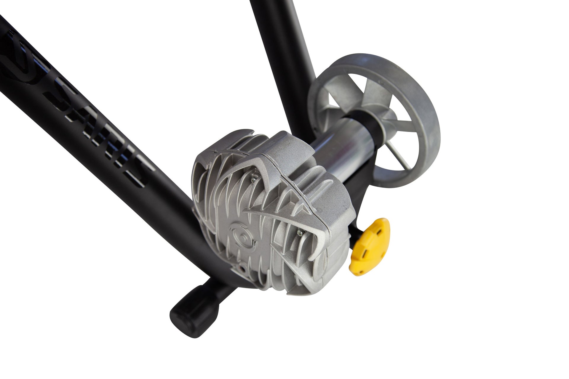 Saris Fluid 2 equipped training base